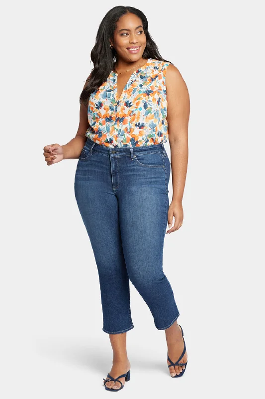 Marilyn Straight Ankle Jeans In Plus Size - Dimension Country